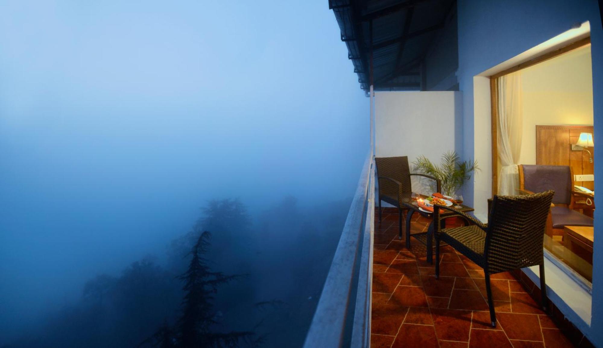 Treehouse Chail Villas Exterior photo
