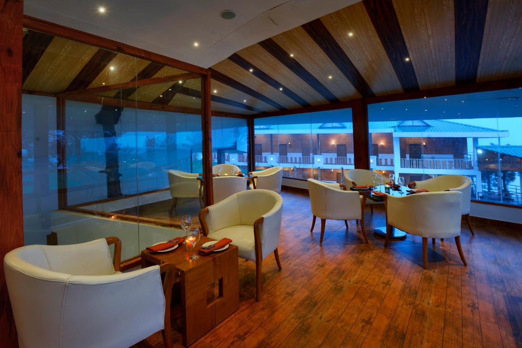 Treehouse Chail Villas Exterior photo
